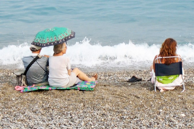 2014_08_21_Pariskunta_nainen_rannalla_PHA