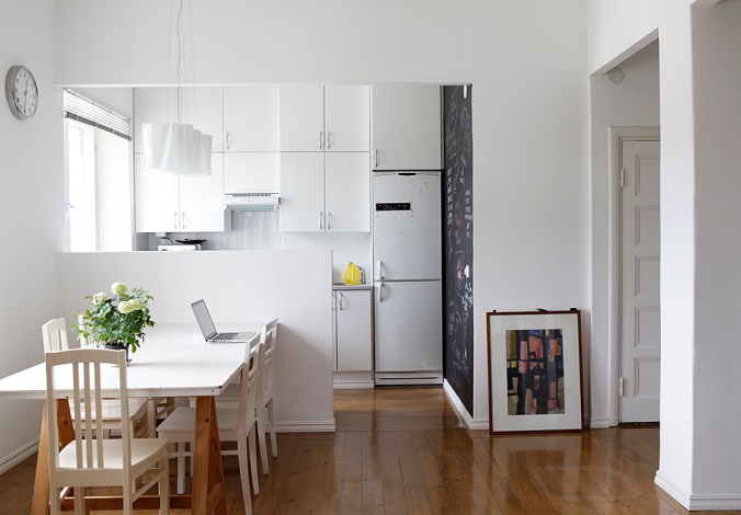 2015_07_View from living room to kitchen_PHA_MG_3417