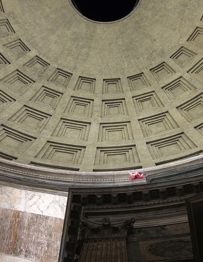 2016_04_29_BLOGI_Ponille kyytia Pantheonissa_PHA_IMG_5308